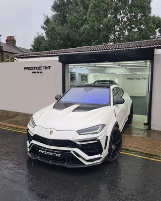 Lamborghini Urus কার্বন ফাইবার বডি কিট URUS 1016 স্টাইল কার্বন ফাইবার সামনের ঠোঁট ডিফিউজার স্পয়লার হুড চাকা আর্ক