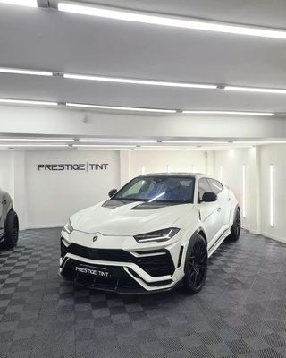 Lamborghini Urus কার্বন ফাইবার বডি কিট URUS 1016 স্টাইল কার্বন ফাইবার সামনের ঠোঁট ডিফিউজার স্পয়লার হুড চাকা আর্ক