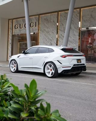 Lamborghini URUS কার্বন বডি কিট NT স্টাইল ফ্রন্ট লিপ ডিফিউজার স্পয়লার কাস্টম ওয়াইড বডি কিট
